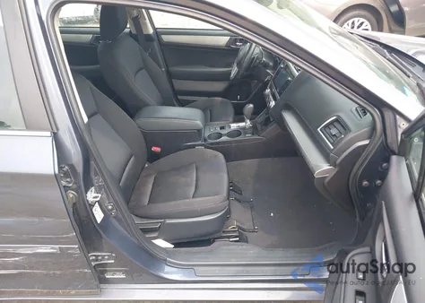 2017 Subaru Legacy 2.5I Premium z USA, uszkodzony, nr VIN 4S3BNAF67H3050285